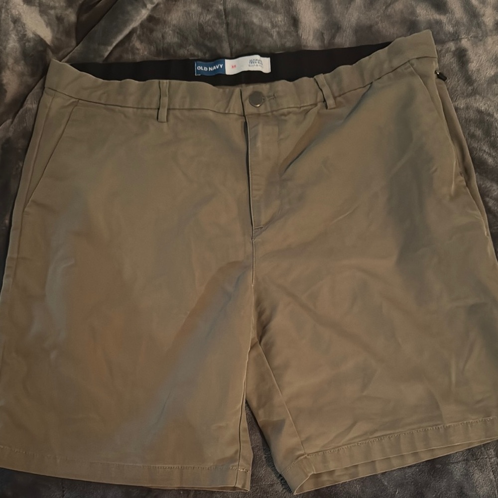 Old Navy Tan Flat Front Shorts Classic Style
